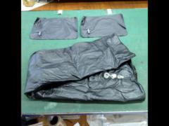 Unknown Manufacturer
Air mattress/pillow (2 pieces)