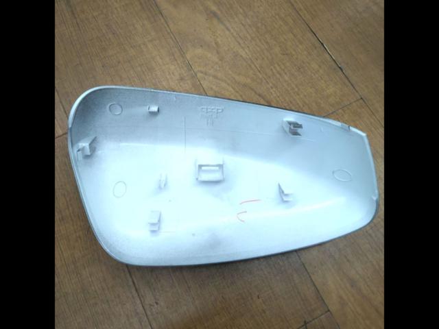 Genuine Mazda CX-5/KE series door mirror cover
Left