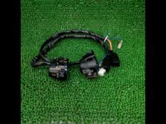 Unknown Manufacturer
Handle switch
Right and left