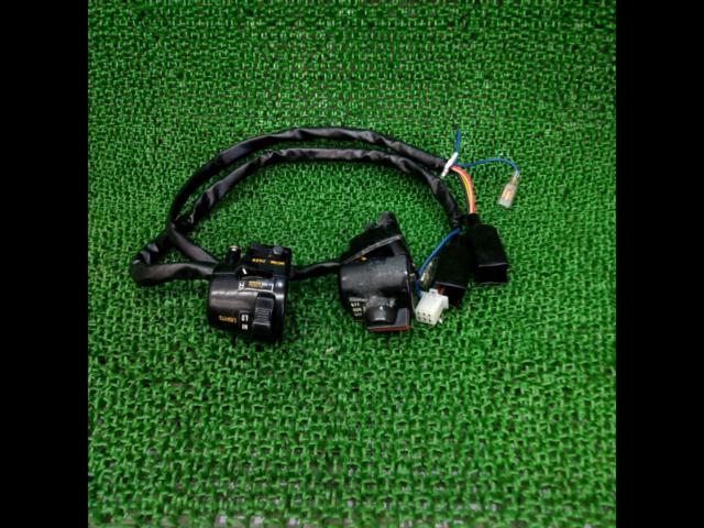 Unknown Manufacturer
Handle switch
Right and left