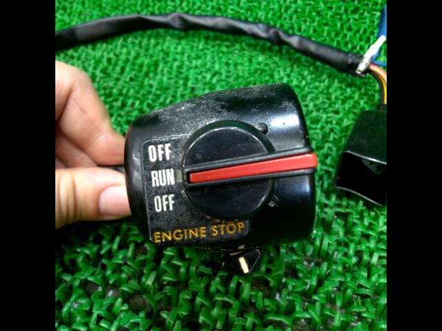 Unknown Manufacturer
Handle switch
Right and left