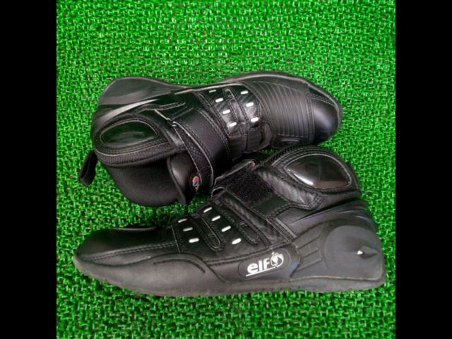 elf riding shoes
Size: 25.5cm