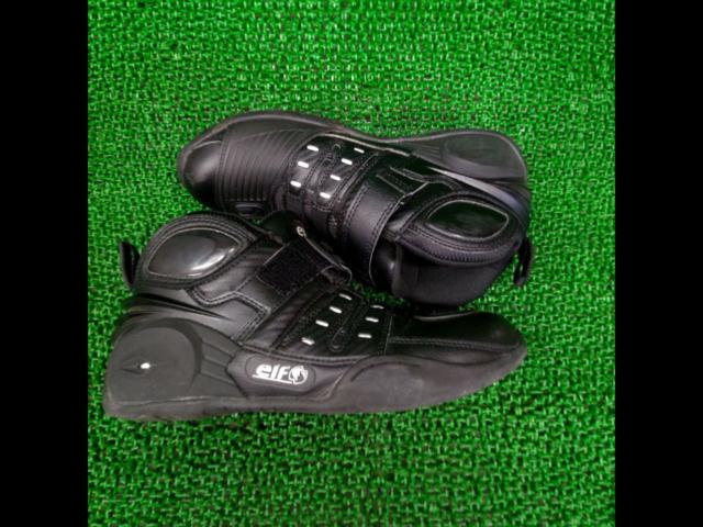 elf riding shoes
Size: 25.5cm