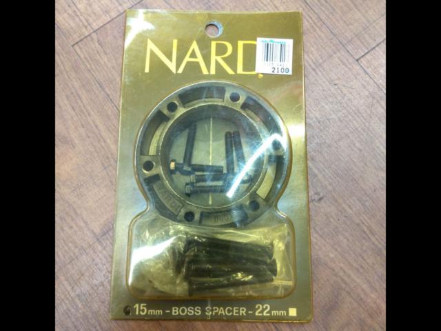 Large yellowing of the NARDI packaging.
Boss spacer