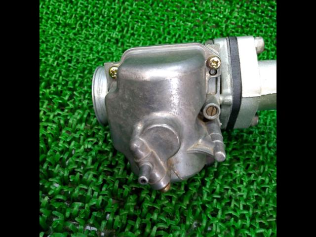 MIKUNIVM22
Carburetor/Intake Manifold