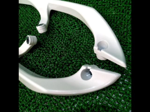 YAMAHA Majesty S/SG28J
Genuine tandem bar / grab bar
Right and left