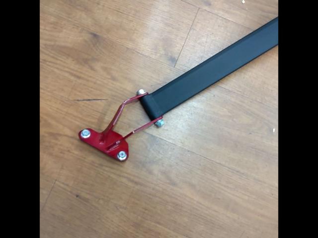 BLITZ Prius/50 Series
Front strut tower bar