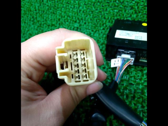 Toyota Murakami
08642-00030
Genuine optional reverse-linked mirror kit