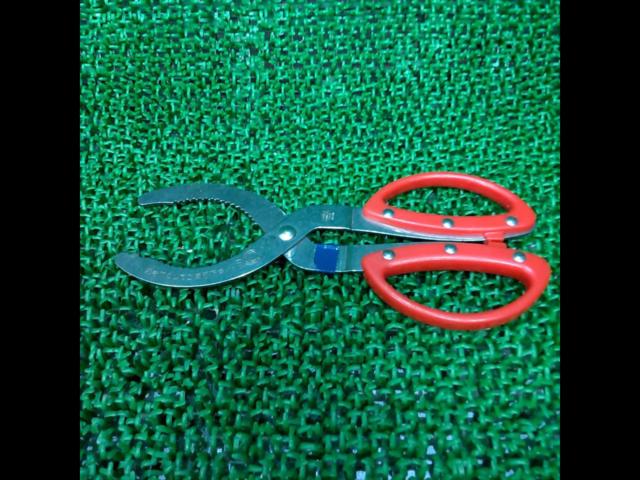 KANEX
Gas is escaping.