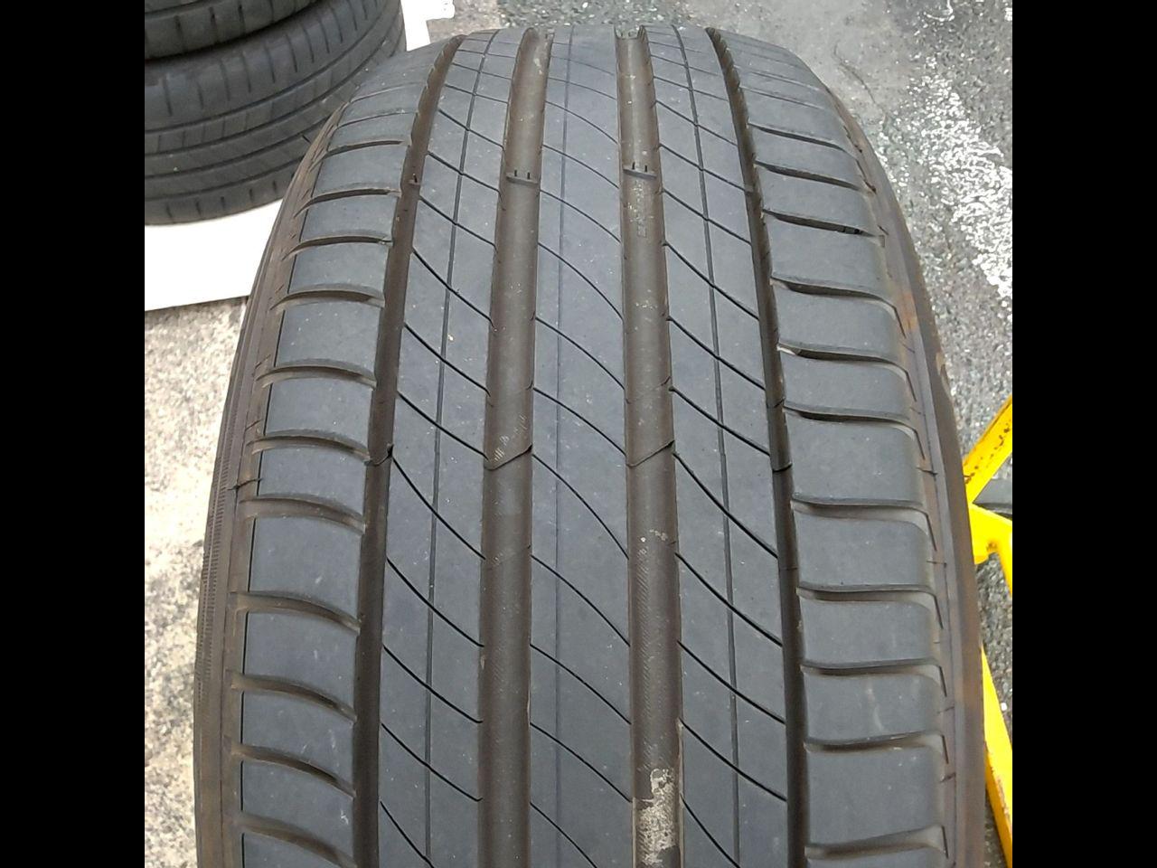 [1] tires MICHELIN
PRIMACY
Four