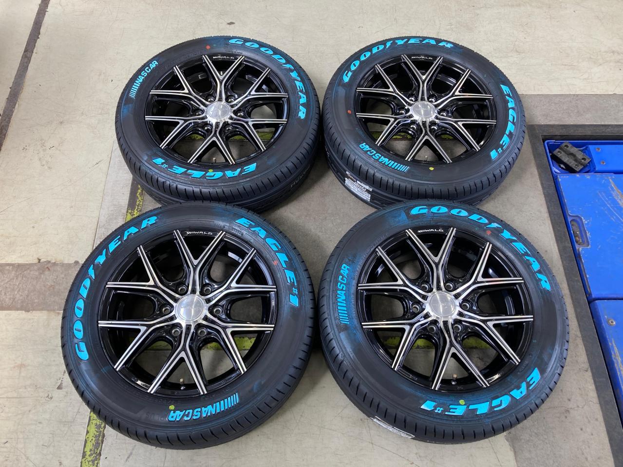 WALD
ILLIMA
I 11 -C
Black / polished
+
GOODYEAR
EAGLE
NASCAR
# 1