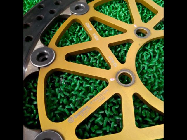 Brembo
Brake disk
208.9737.15