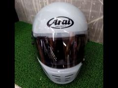 Size 57-58cm Arai
RAPIDE
NEO
Ice Blue
