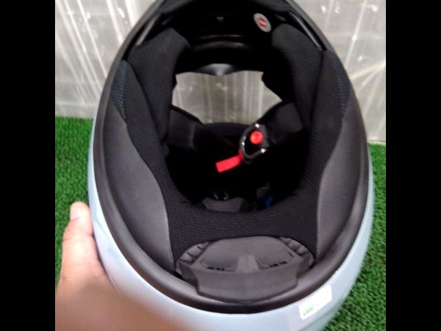 Size 57-58cm Arai
RAPIDE
NEO
Ice Blue