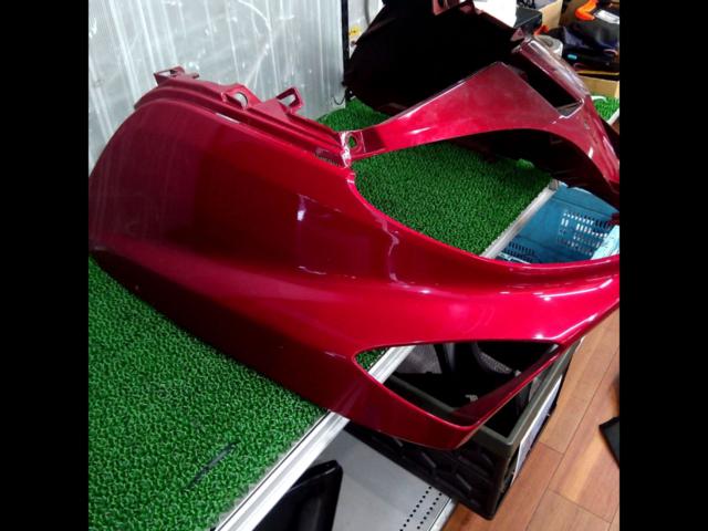 YAMAHA
T-MAX500
Front light cowl