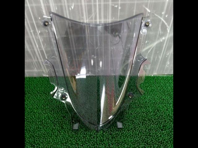 YAMAHA
YZF-R3
Genuine
Windshield