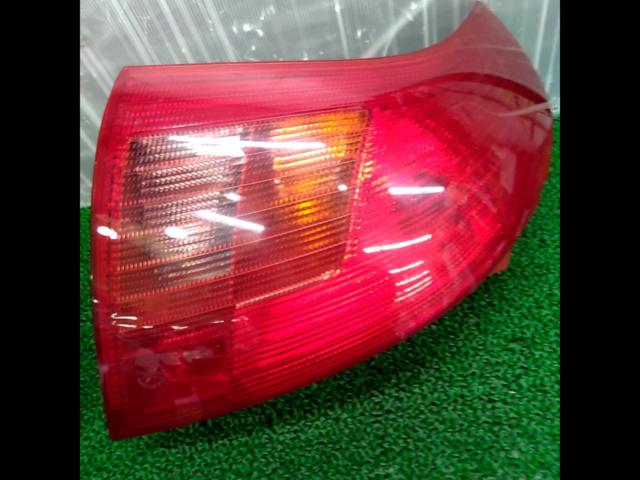 SUZUKI
Swift ZC11
Genuine tail lens