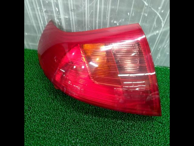 SUZUKI
Swift ZC11
Genuine tail lens