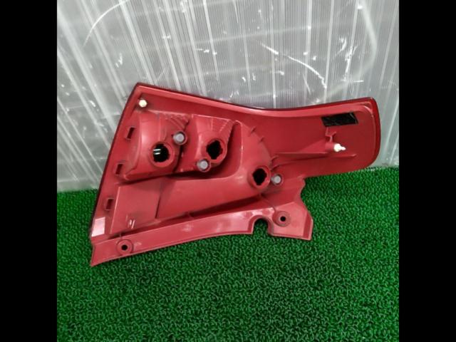 SUZUKI
Swift ZC11
Genuine tail lens