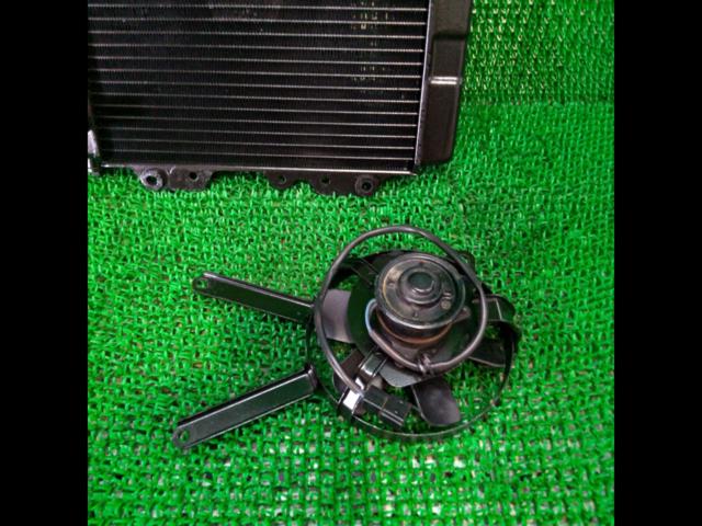 SUZUKI
Genuine radiator
GSX400F/GK74A