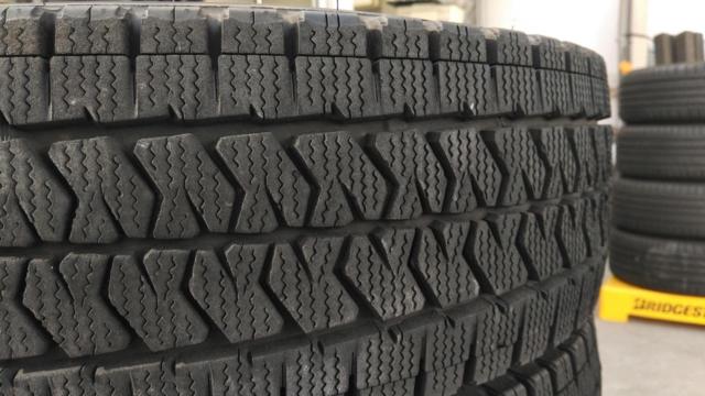 BRIDGESTONE
BLIZZAK
VL10
4/4