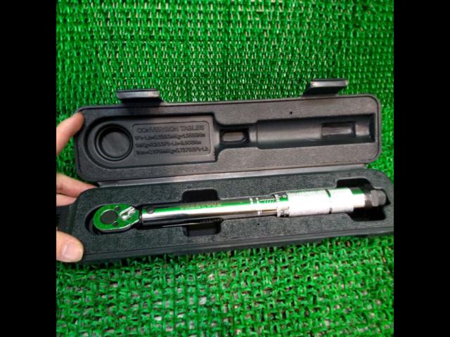 GREA
TOLL
Torque wrench fine-tuning type
Part Number: GTSA-3025TR
Plug 9.5mm