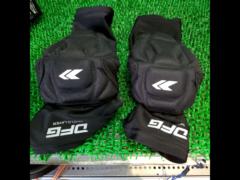 Size: XL
DFG
Elbow guard