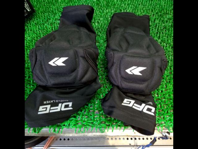 Size: XL
DFG
Elbow guard