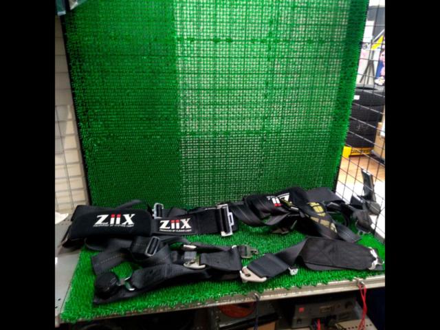 ZiiX ターンバックルタイプ4点式シートベルト