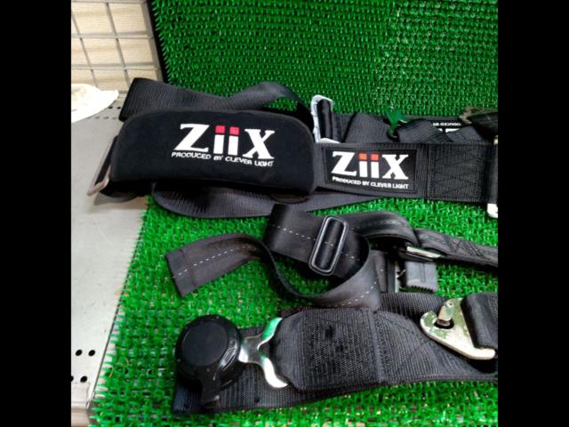 ZiiX ターンバックルタイプ4点式シートベルト