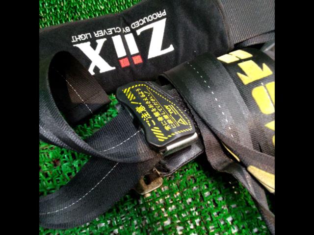 ZiiX ターンバックルタイプ4点式シートベルト