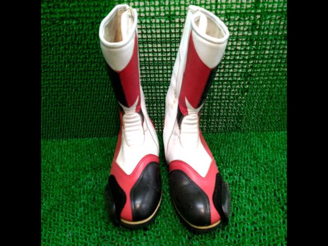 Size: Unknown
NANKAI
Racing boots