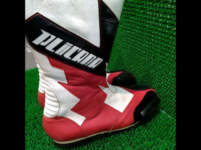 Size: Unknown
NANKAI
Racing boots