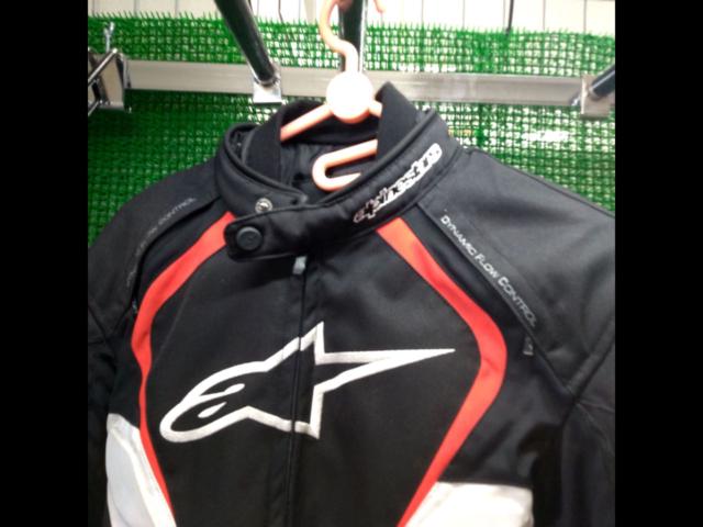 Size S Alpinestars
T-JAWS
WATERPROOF
Jacket