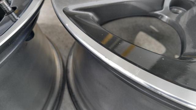 SUBARU (Subaru genuine)
Revu~ogu / VM system
SmartEdition genuine wheels