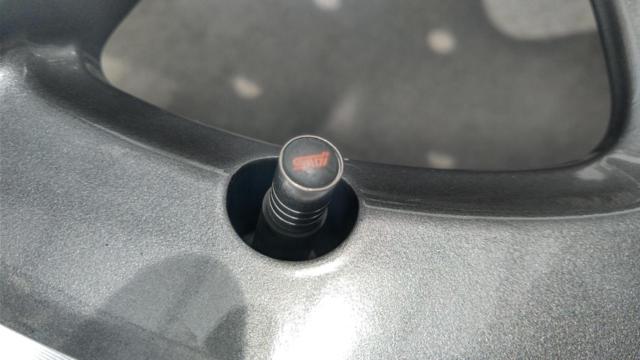 SUBARU (Subaru genuine)
Revu~ogu / VM system
SmartEdition genuine wheels