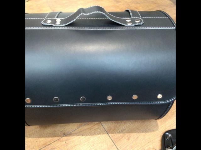 Unknown Manufacturer
Side bag