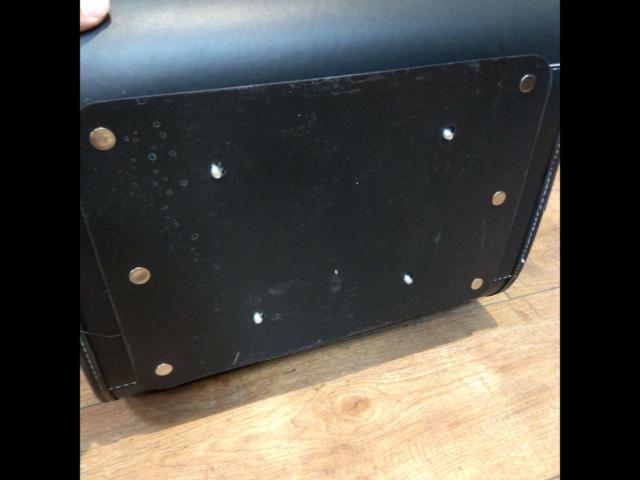 Unknown Manufacturer
Side bag