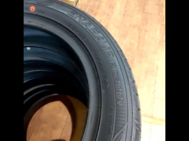 DUNLOP
ENESAVE
EC300 +