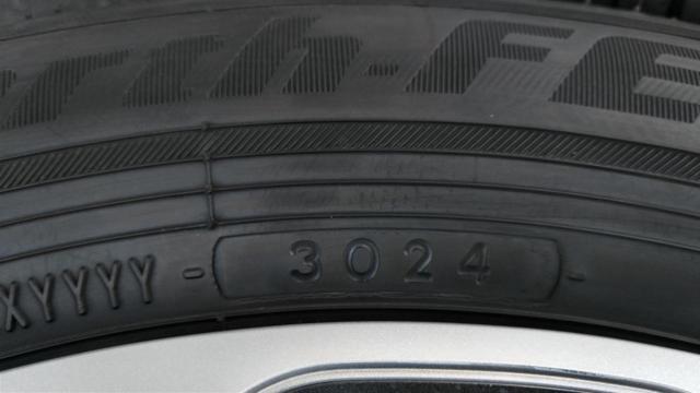 トヨタ シエンタ/10系 純正スチール + YOKOHAMA BluEarth-FE AE30