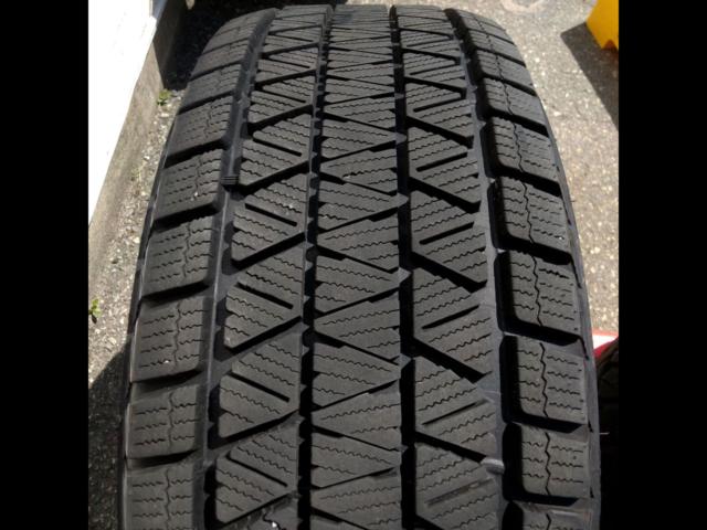 BRIDESTONE
BLIZZAK
DM-V3
One tire only