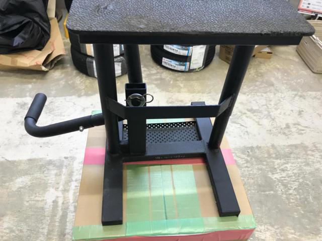 ASTRO
PRODUCTS Off-road bike stand