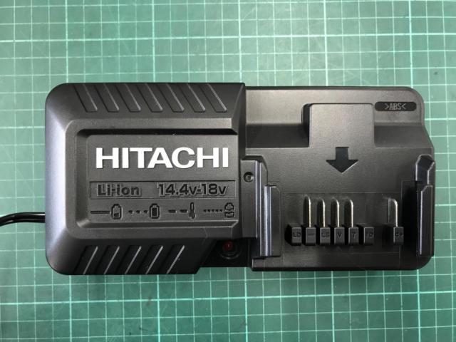 HITACHI FWR14DGL
Cordless impact wrench