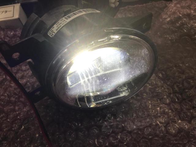 日産 フーガー/Y51 純正LEDフォグランプ/フォグレンズ 【左側のみ】