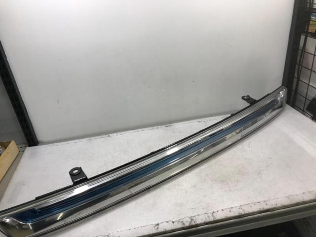 ダイハツ タントカスタム/LA600 純正OPイルミネーション内蔵フロントグリル 53100-B2010-H