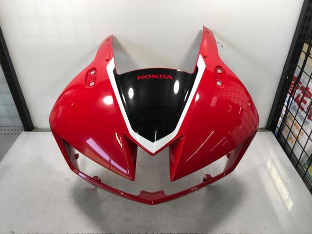 Honda
CBR600RR / PC40
North American model
Genuine upper cowl