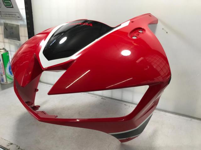 Honda
CBR600RR / PC40
North American model
Genuine upper cowl