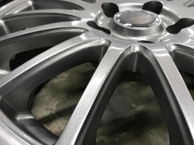 BRIDESTONE
ECOFORME + YOKOHAMA
ADVAN
dB
V552