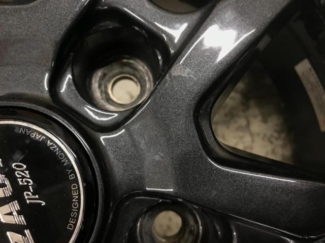 JAPAN
SANYO (Japan three yang)
ZACK (Zack)
JP-520
+
BRIDGESTONE (Bridgestone)
BLIZZAK
VRX2