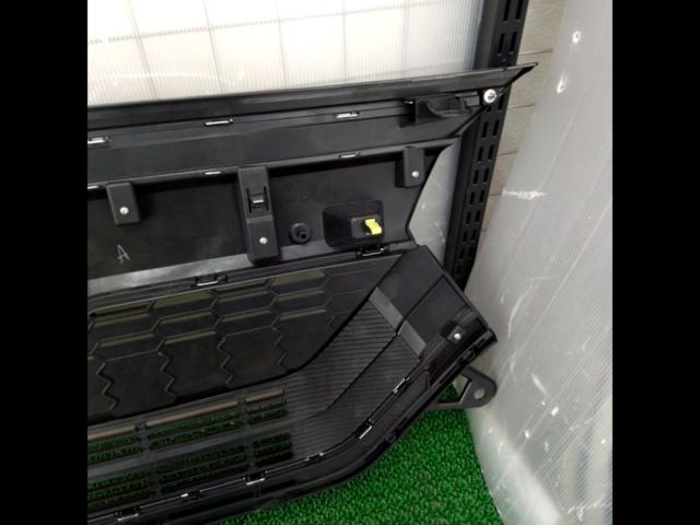 Honda
N-BOX custom / JF4
Genuine grill